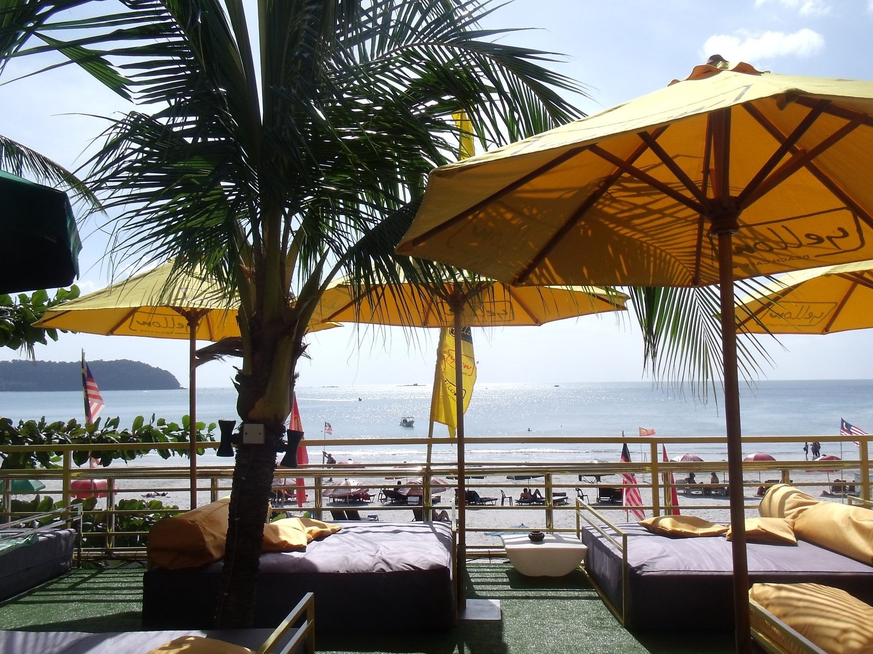 Restoran MarryBrown Terbaik di Pantai Cenang 1 restoran marrybrown terbaik di pantai cenang